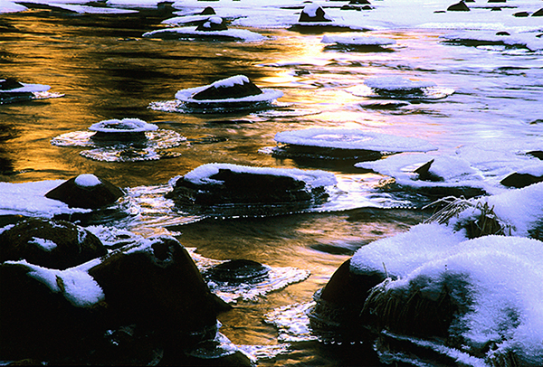 Snowy River Sunrise, Copyright 2007, Anna McDole