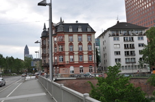 Enlarge photo 68