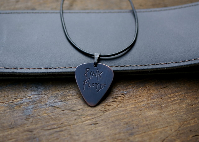 pink floyd necklace