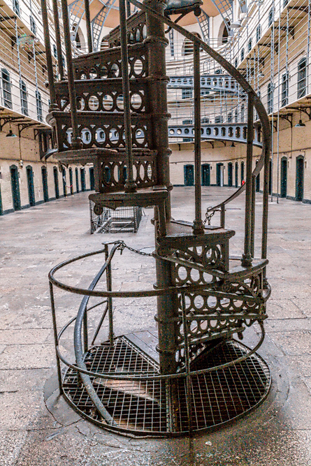 IMAGE: http://photos.imageevent.com/elied/ireland/day10/day10-006.jpg