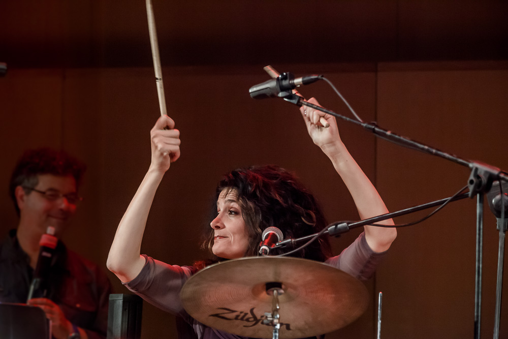 IMAGE: http://photos.imageevent.com/elied/irisandoferportugali/_MG_8666.jpg