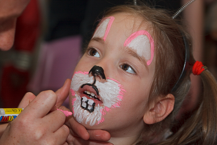 IMAGE: http://photos.imageevent.com/elied/purim09/_MG_5984.jpg