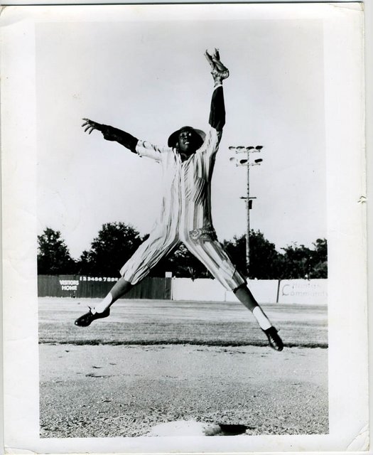 Sold at Auction: Indianapolis Clowns Hank Aaron signed baseball jersey