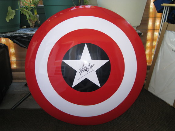 http://photos.imageevent.com/fansubs2000/greeneggssam/captainamericacollection/captainamericastatuestoys/websize/IMG_7281.JPG