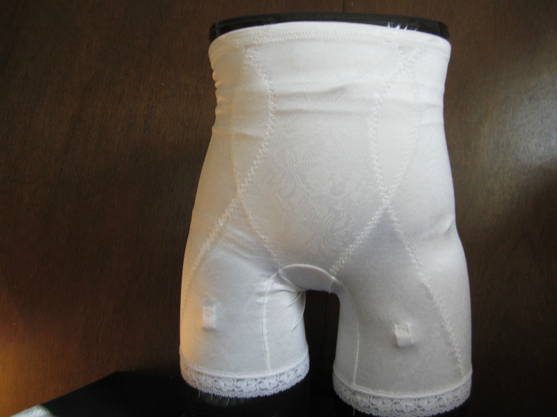 Vintage New Playtex Double Diamonds Firm Open Bottom Girdle With 6 Garters  Wh 8X -  Finland