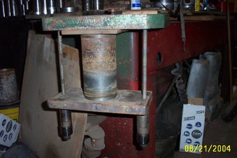 600 D sleeve & piston repair