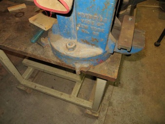large vise base