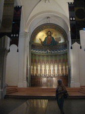 Enlarge photo 63
