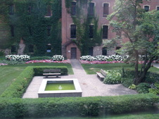 Enlarge photo 38