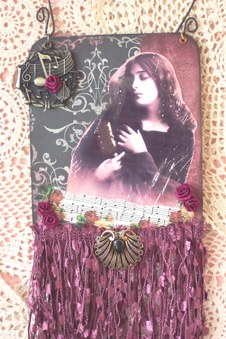 Enlarge photo 93