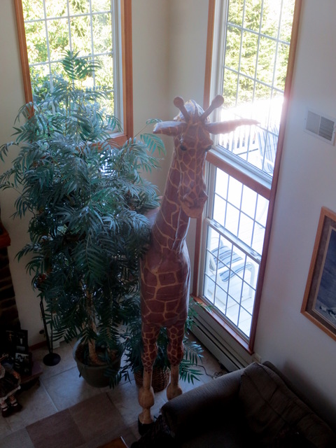 12' Giraffe Sculpture