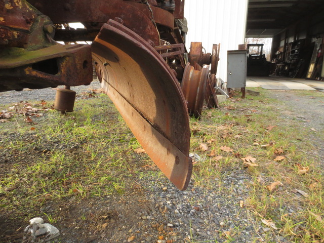 1937 Caterpillar No. 10 Auto Patrol