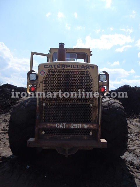 1975 Caterpillar 980B Loader