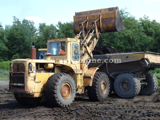 1975 Caterpillar 980B Loader