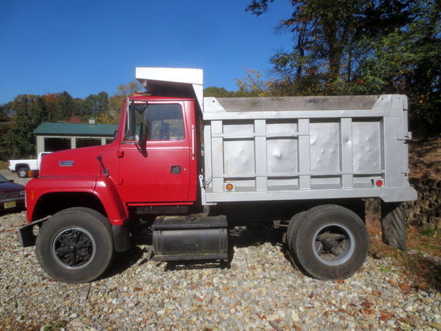 1994 Ford LN-7000 Single Axle Dump Truck