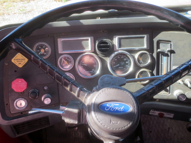 1994 Ford LN-7000 Single Axle Dump Truck