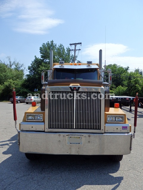 1996 Western Star Tri Axle Tractor