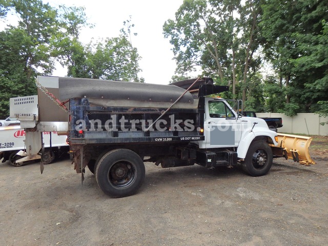 1997 Ford F Series Plow Truck With Salter