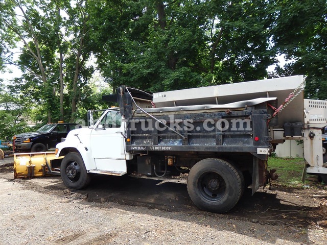 1997 F Series Ford Plow Truck With Salter