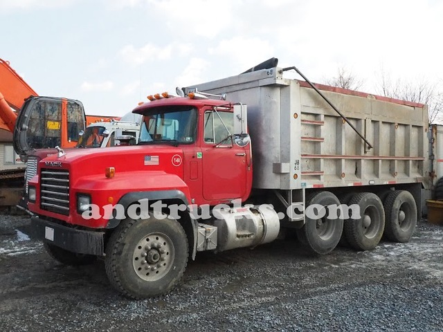 1998 Tri Axle Mack w 427 hp