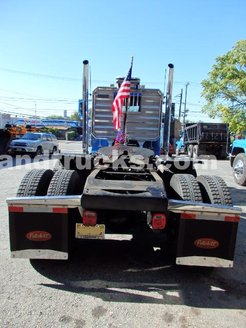 2001 Peterbilt 379 tandem axle tractor with wet lines Cat C-15 475hp 6NZ engine 3 stage jake 8LL super super clean true epitome   what a Pete is all about  