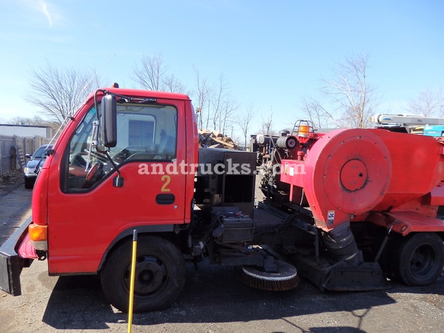 2001 Isuzu NPR with Tymco 210 Sweeper