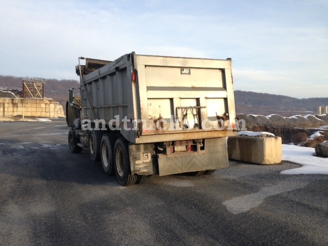 2006 Granite Mack Tri Axle Dump Truck