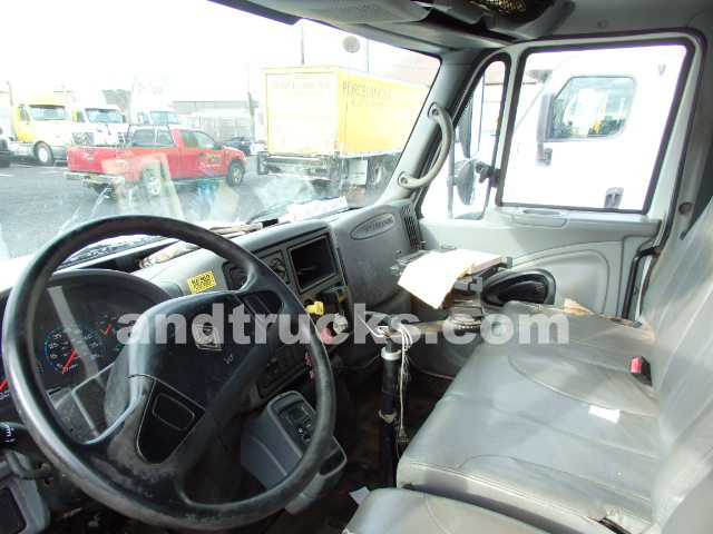 2007 International 4300 Crew Cab Water Utility Body w Compressor