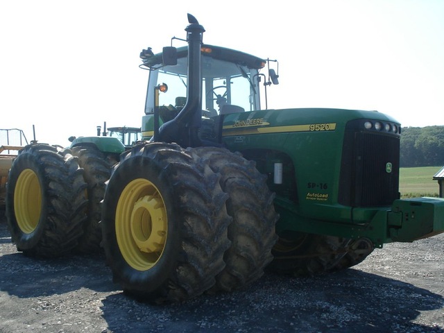 2007 Deere 9520