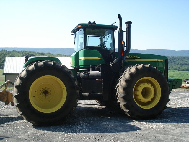 2007 Deere 9520