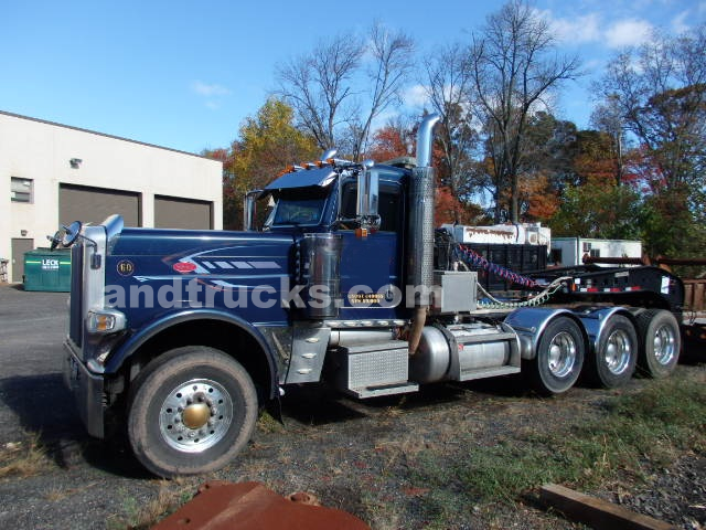 2009 Peterbilt heavy haul tri axle