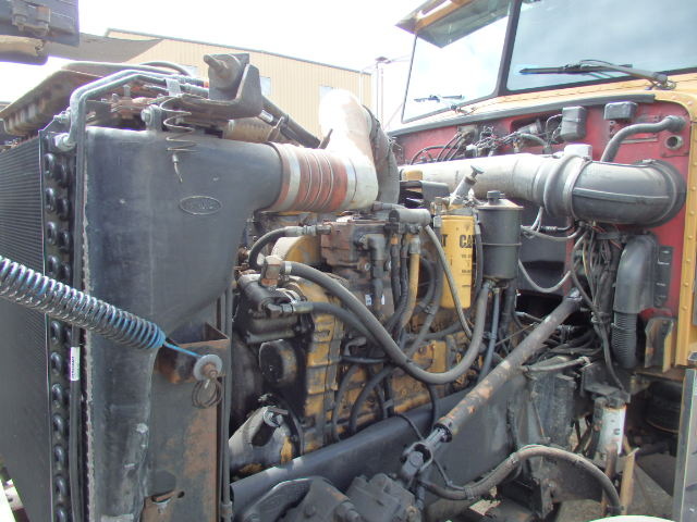 1999 379X Peterbilt Tri Axle Heavy Haul Tractor