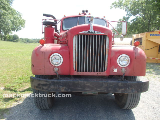 Mack B61S Tandem Axle Cab and Chassis