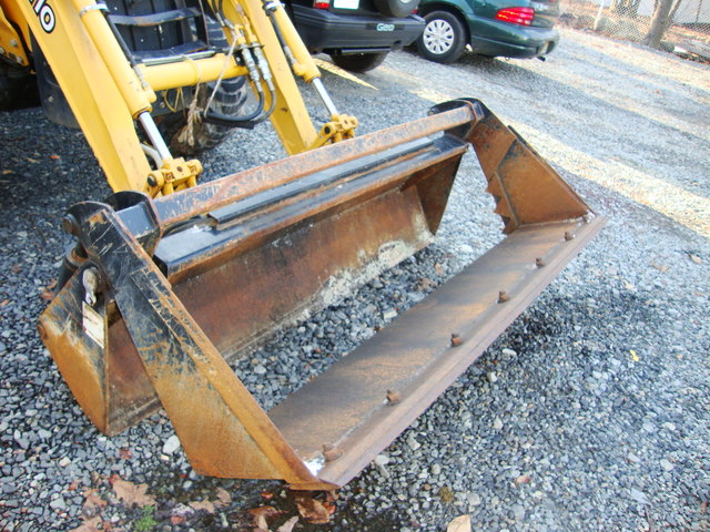 2003 John Deere 110  Backhoe  Loader