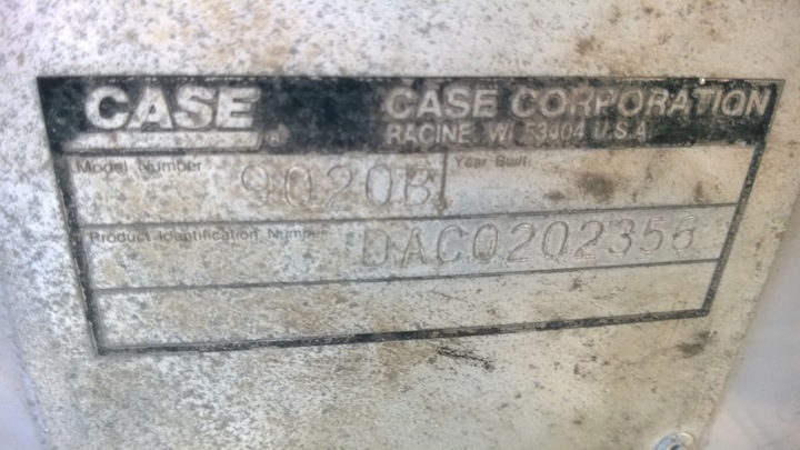 1997 Case 9020B 35,000lb Excavator with thumb