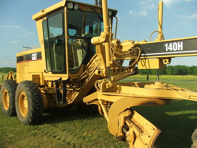 Caterpillar 140H Motor Grader