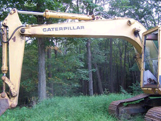 Cat 215 Excavator