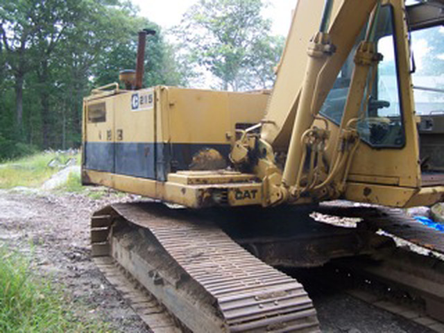 Cat 215 Excavator