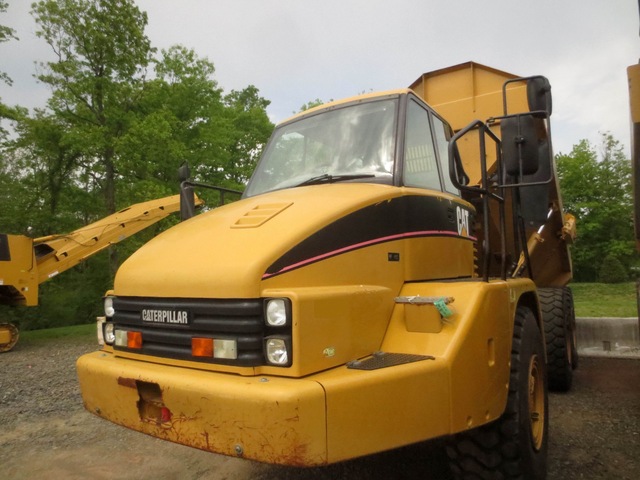 Caterpillar 725 Articulated Dump Truck
