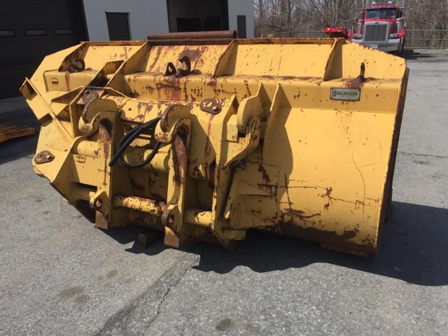 Cat 966 Bucket