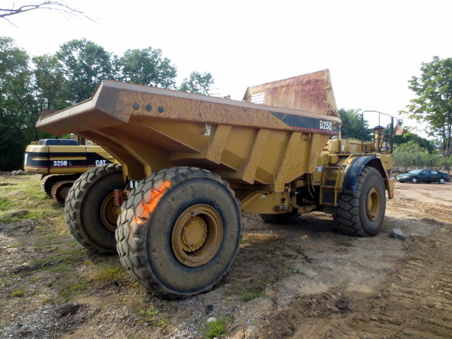 Cat D25D Articulated Dump Truck