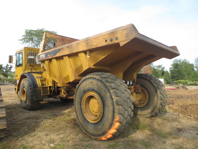 Cat D25D Articulated Dump Truck