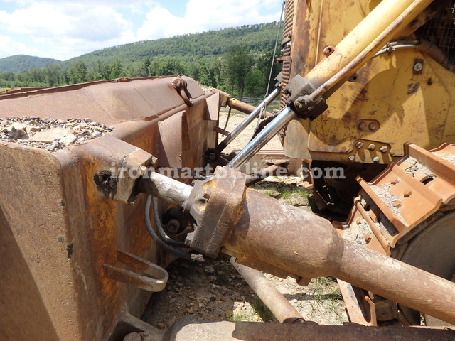 1970 Caterpillar D9G Dozer