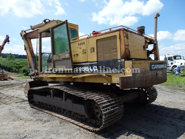 1987 Caterpillar 225 B LC Excavator With Grapple and Clean Out Bucket