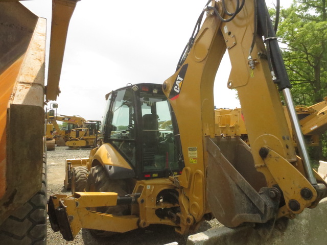 Caterpillar 450E Backhoe Loader