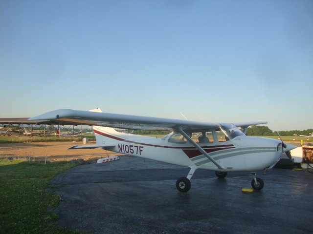 1980 Cessna 172N (N1057F) Skyhawk Plane