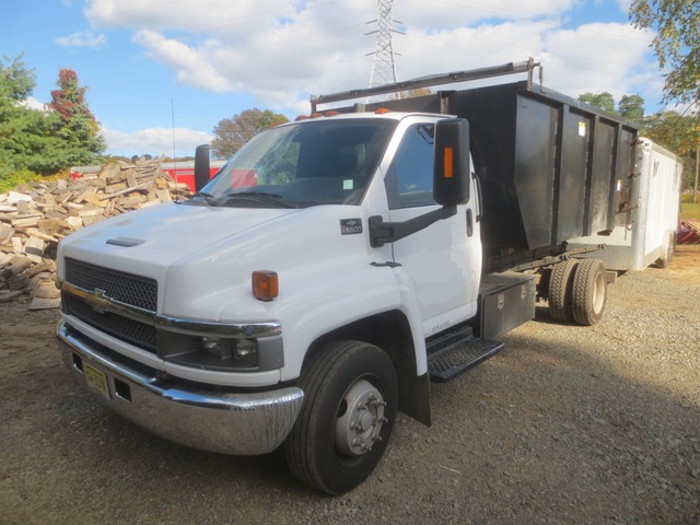 2006 Chevy Kodiak (C5500) Switch-n-Go Truck