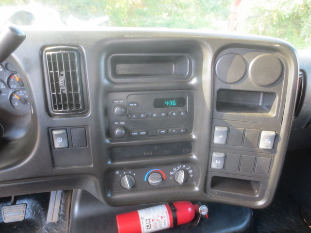 2006 Chevy Kodiak (C5500) Switch-n-Go Truck