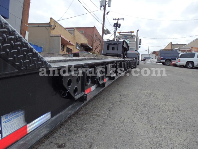 Mack CL713 Tri Axle Tractor with 55 Ton Lowboy