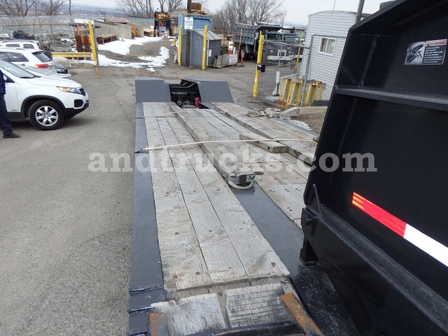 Mack CL713 Tri Axle Tractor with 55 Ton Lowboy